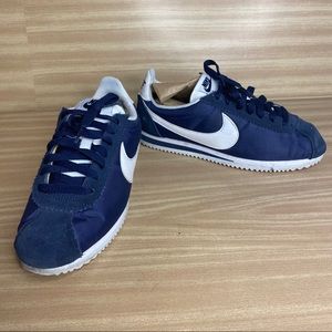 Size 7.5 Nike Cortez Basic Nylon